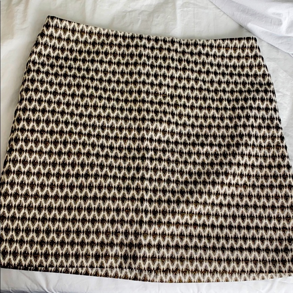 Woven printed skirt